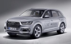 Audi Q7 e-tron TDI Quattro 2016 года (WW)